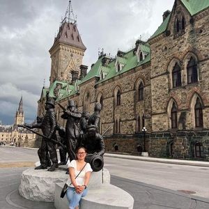 Meet your Posher, Cion